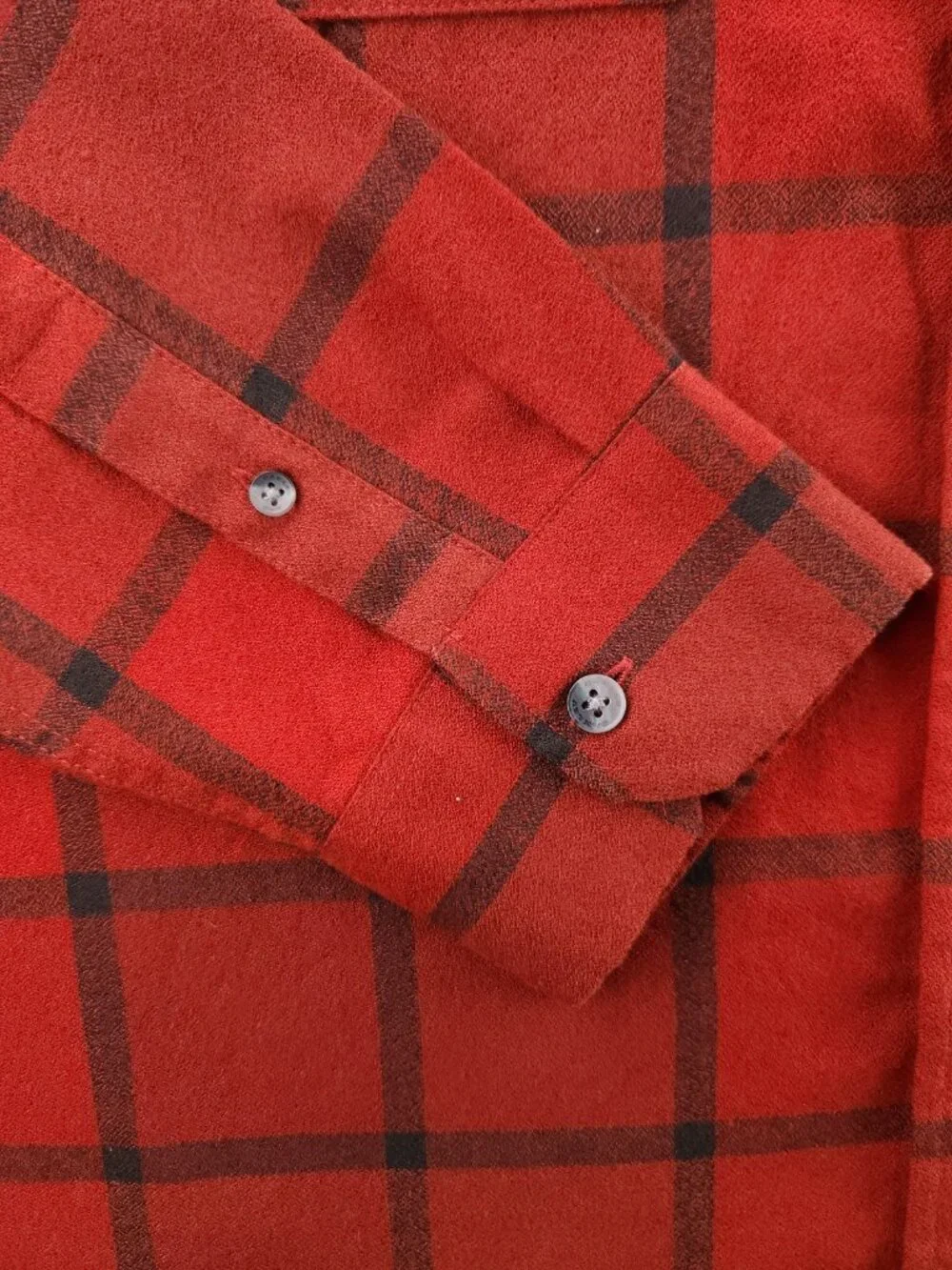Oakley Outdoors Shirt Red Plaid Pockets Regular XL Long Sleeve Chest Logo Men